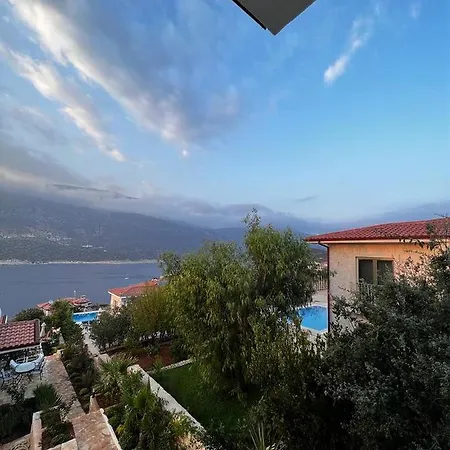 Huzur Mit Meerblick Und Privatpool